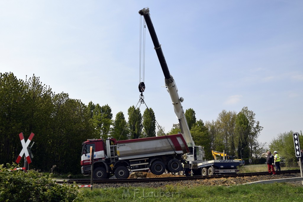 Schwerer VU LKW Zug Bergheim Kenten Koelnerstr P521.JPG - Miklos Laubert